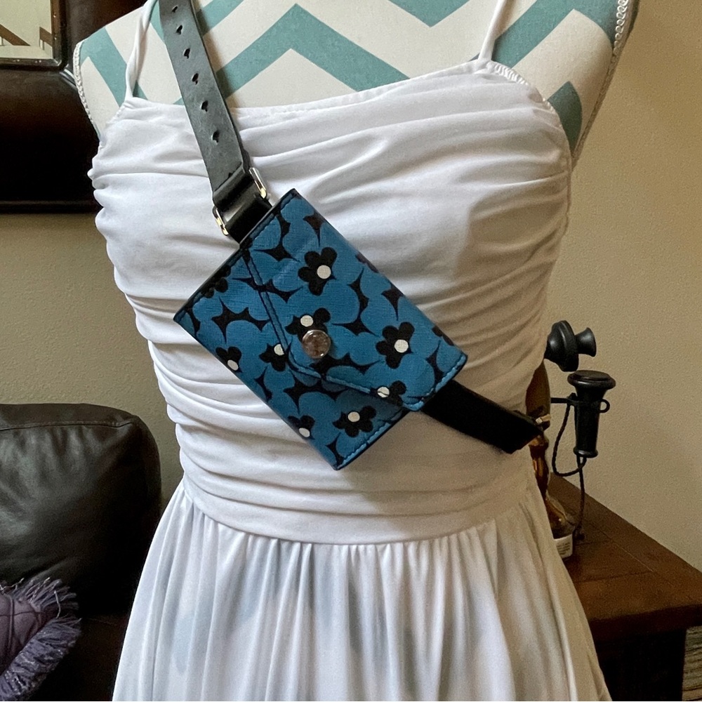 ✅NEW “Micheal Kors” Genuine Leather Belt Wallet